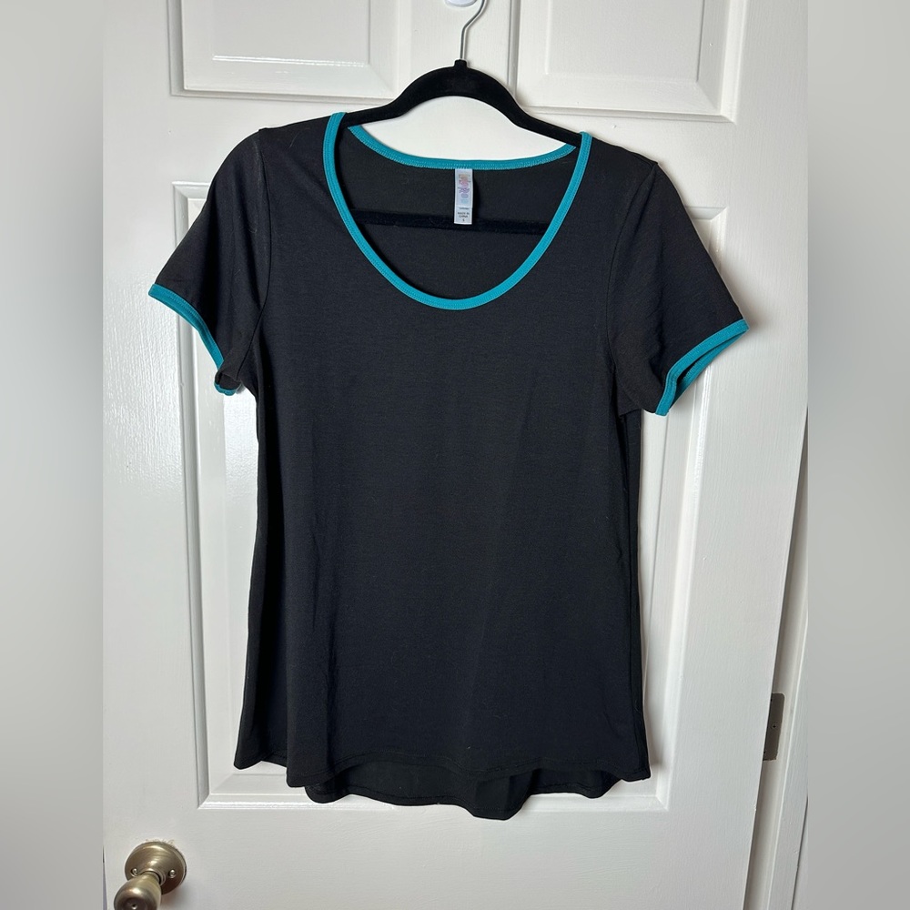 LuLaRoe top
